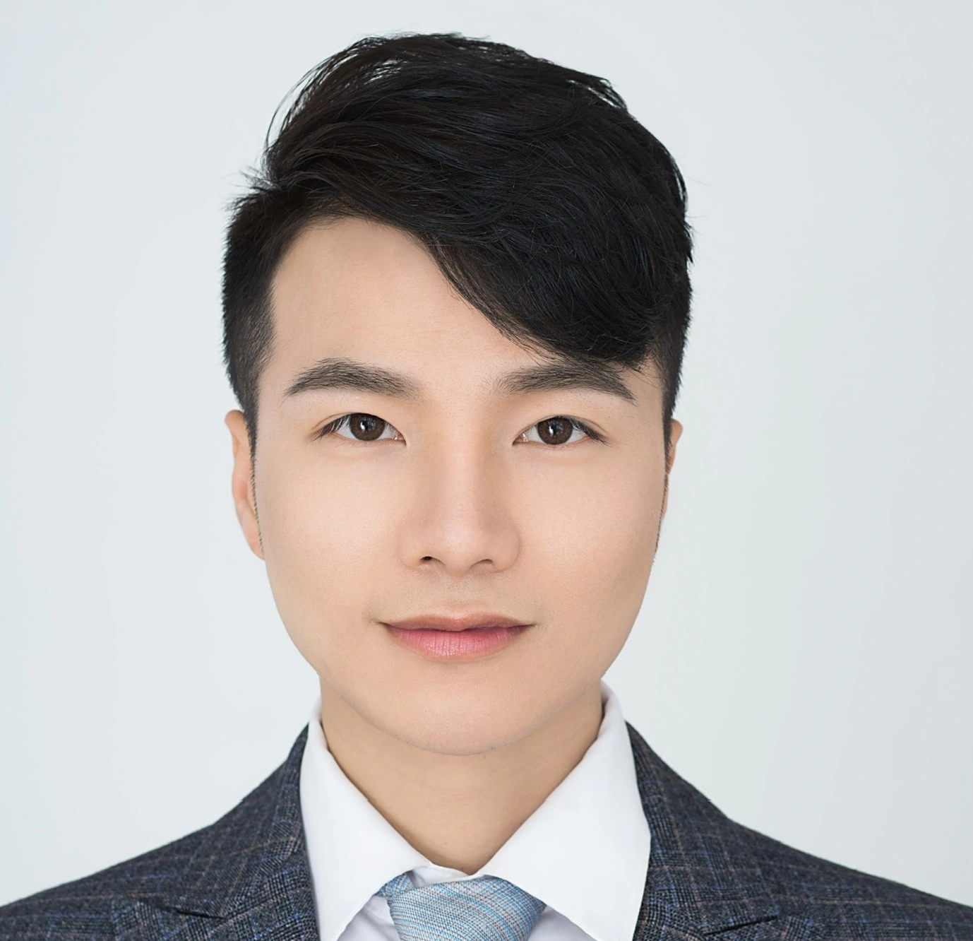 Another image of Herong Su