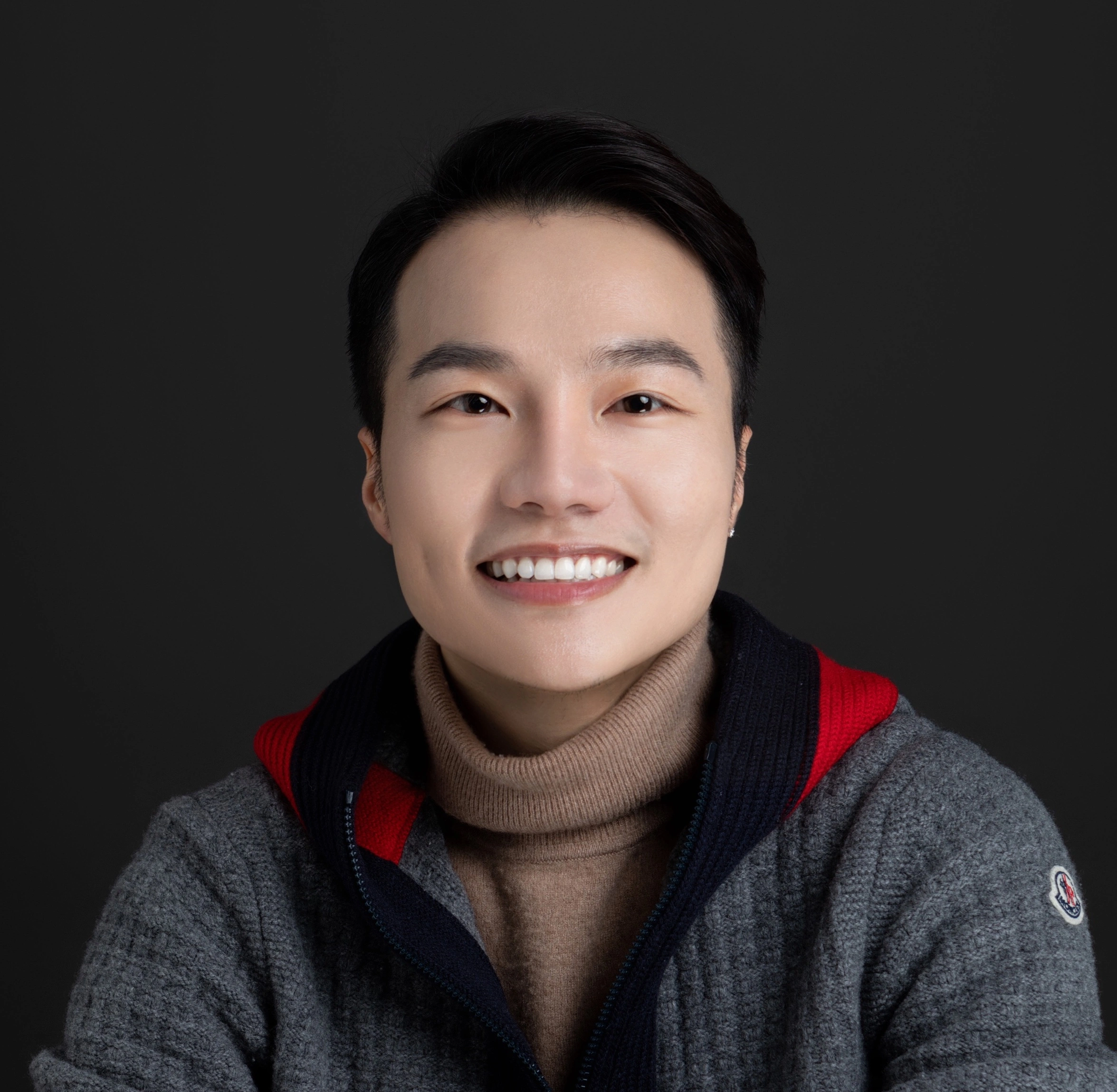 ... and me again. A sporty portrait of me. I love to ski